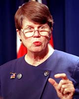 39000_39413_janetreno