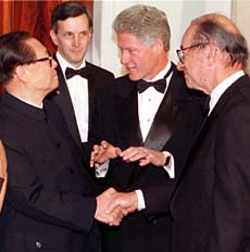 39000_39790_clinton_jiang