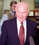 40000_40087_johnglenn