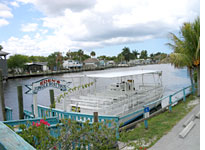 The pontoon boat that takes us through the Everglades 