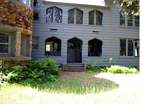 1_123125_122985_2076569_2083749_2083750_030603_0003 West House
