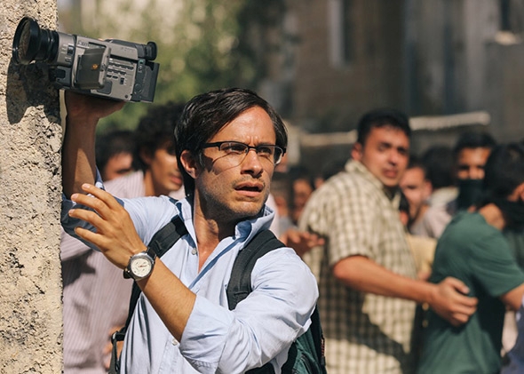 Gael Garc&iacute;a Bernal in Rosewater (2014).