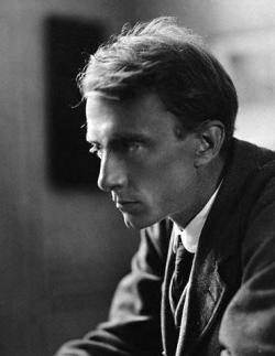 Edward Thomas (1878 - 1917), English poet and nature writer, c.1905