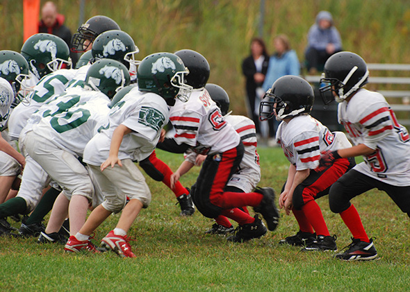 http://www.slate.com/articles/news_and_politics/jurisprudence/2015/03/pop_warner_football_lawsuit_is_kids_football_an_abnormally_dangerous_activity.html