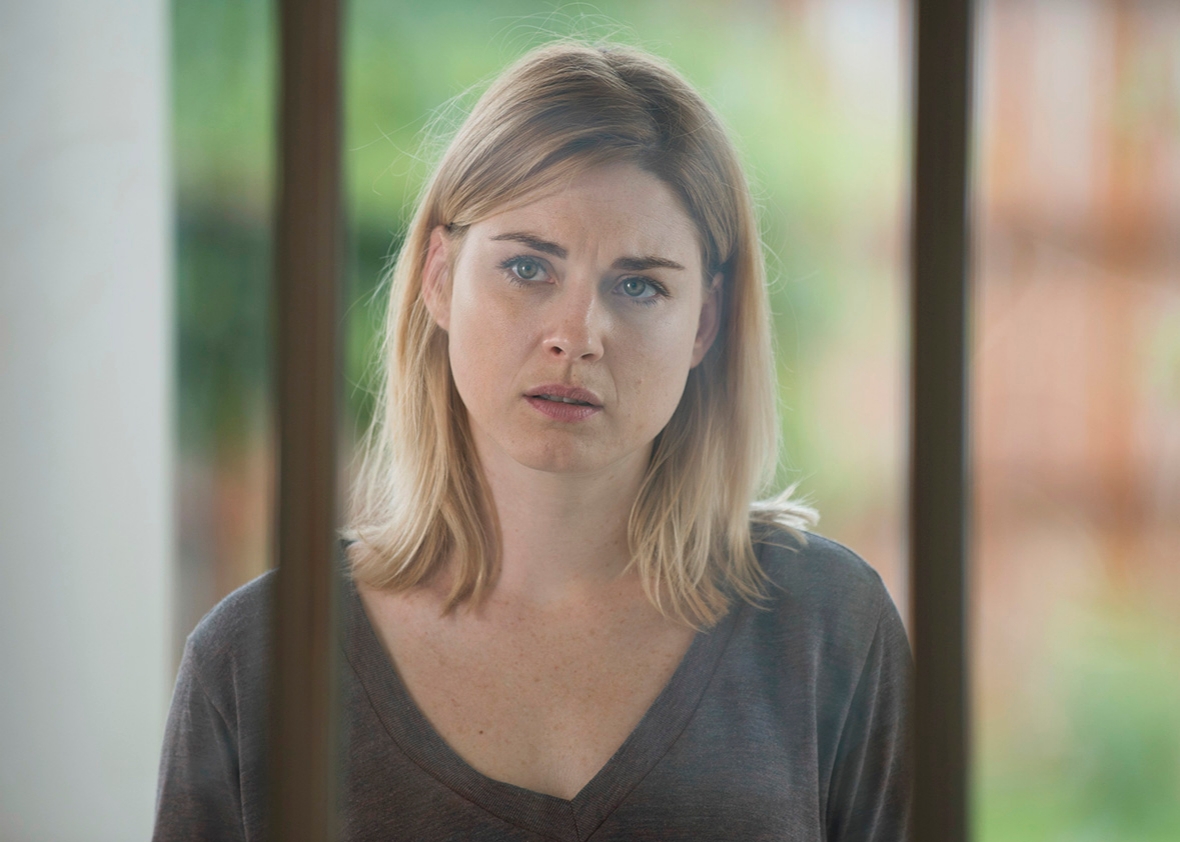 Alexandra Breckenridge as Jessie Anderson in The Walking Dead. Alexandra Breckenridge as Jessie Anderson in The Walking Dead.