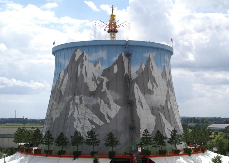 http://www.slate.com/blogs/atlas_obscura/2013/10/18/wunderland_kalkar_the_nuclear_reactor_turned_family_fun_park.html