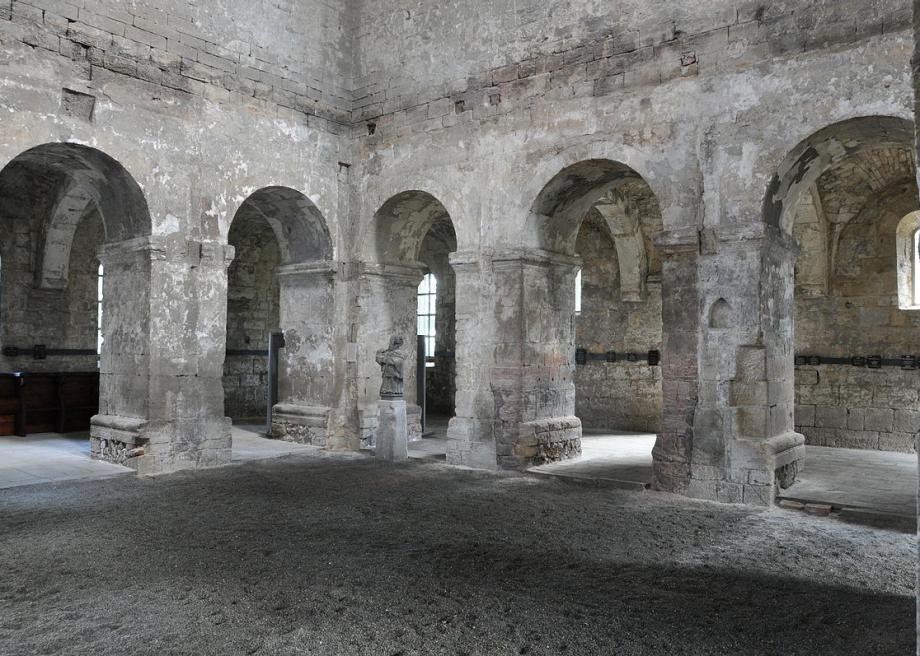 1200pxburchardikirche_halberstadt_chorumgang_nordost