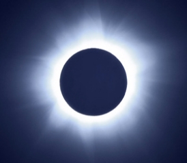 Total solar eclipse seen by high altitude balloon