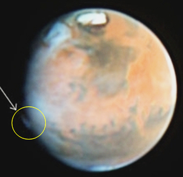 Mars plume