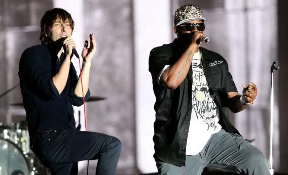 R. Kelly sings with Phoenix's Thomas Mars at Coachella 2013.