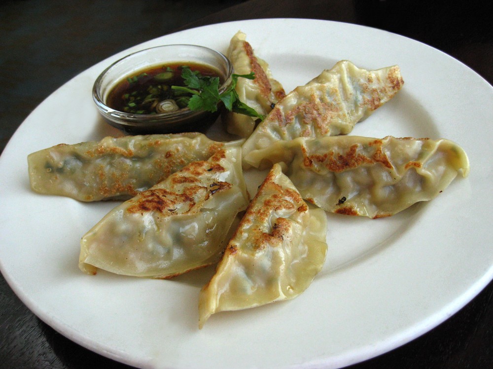 Vegetarian dumplings recipe A hybrid wontonpotsticker that’s
