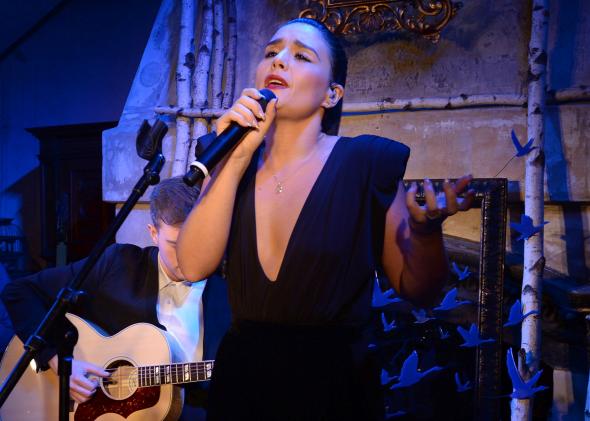 184930523-jessie-ware-performs-as-grey-goose-vodka-hosts