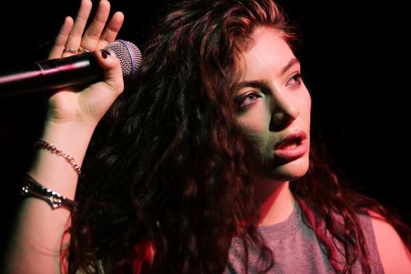 455151146-lorde-performs-onstage-at-lava-lucky-13-party-at-tao 455151146-lorde-performs-onstage-at-lava-lucky-13-party-at-tao