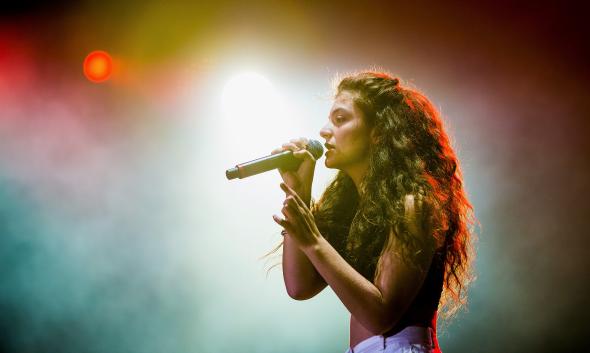 482977123-lorde-performs-on-stage-during-the-2014-lollapalooza