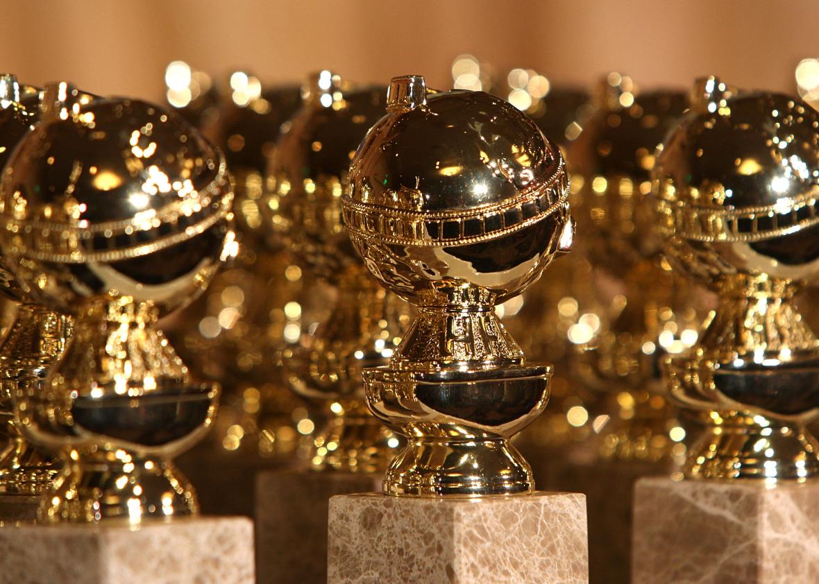 84185561-the-new-2009-golden-globe-statuettes-are-on-display