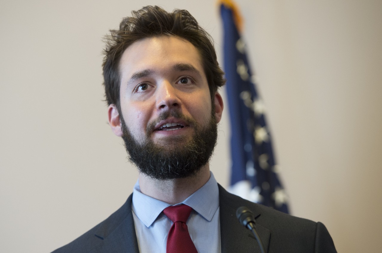 Classify Reddit co-founder Alexis Ohanian