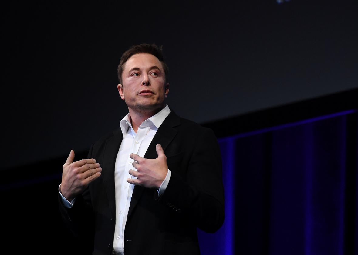 Elon-Musk-Presents-SpaceX-Plans-To-Colonise-Mars