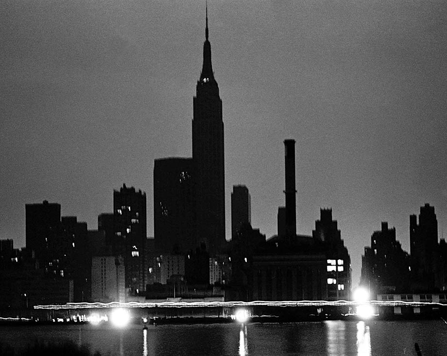The NYC skyline from Queens during the power blackout.