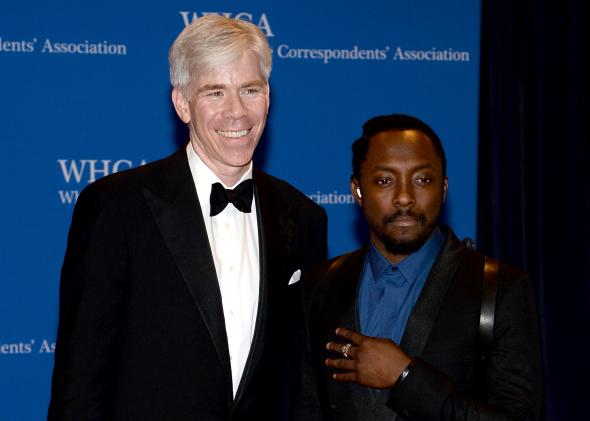 488085493-television-journalist-david-gregory-and-will-i-am