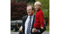 /content/slate/blogs/xx_factor/2009/07/07/the_white_house_drags_its_feet_on_maternity_leave_for_staff/jcr:content/body/slate_image