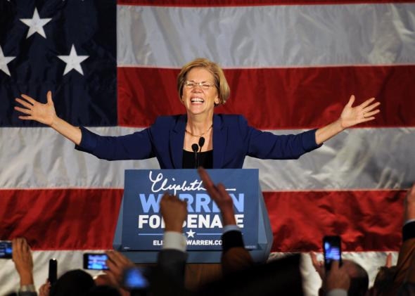 155686726-elizabeth-warren-takes-the-stage-for-her-acceptance