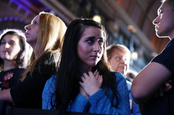 527785422-people-wait-for-the-arrival-of-republican-presidential