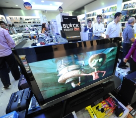 TV Makers Look To Block In-Store and Online Discounts