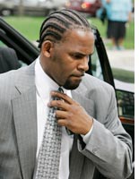 R. Kelly. Click image to expand