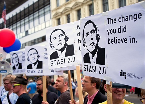 Obama / Stasi comparison by Berlin protestors