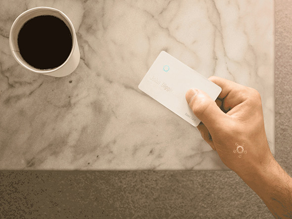141020_TECH_Implant_creditcard 141020_TECH_Implant_creditcard