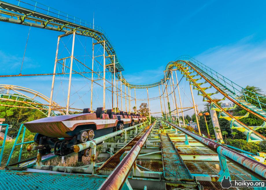 Abandoned Dreamland amusement park is the stuff of pastel-colored ...