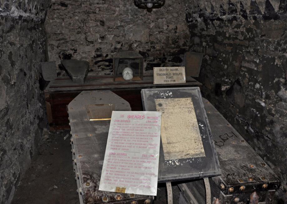 crypt