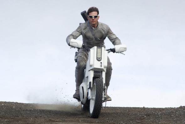 Tom cruise clearance in bike