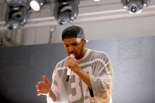 466474125-drake-performs-at-the-time-warner-cable-studios-and 466474125-drake-performs-at-the-time-warner-cable-studios-and