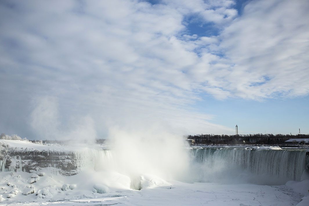 150220_SLATEST_NiagaraFalls-03