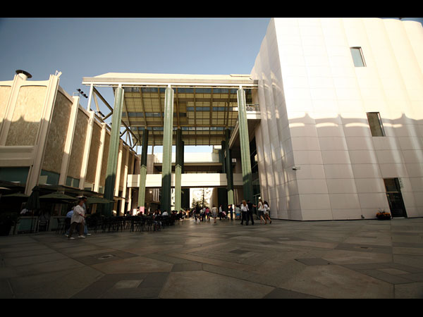 images%2Fslides%2F11_Existingplaza