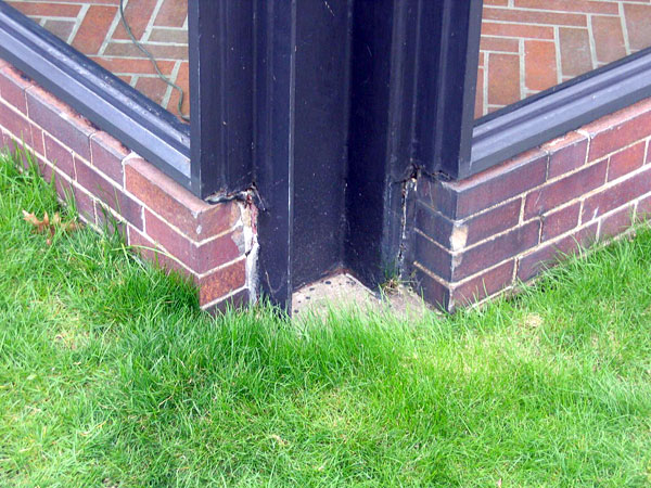 images%2Fslides%2F3_Glass_House