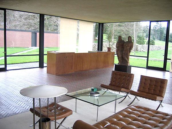 images%2Fslides%2F4_Glass_House