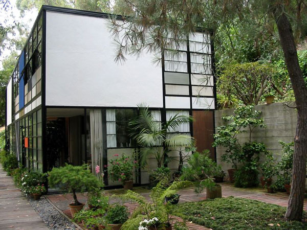 images%2Fslides%2Fslide7_eames_house0