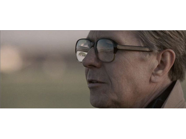 images%2Fslides%2FTinkerTailor_01_Smiley