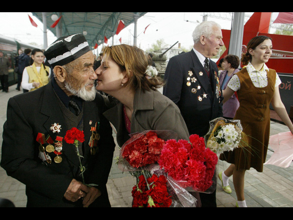 images%2Fslides%2Fkiss10_3