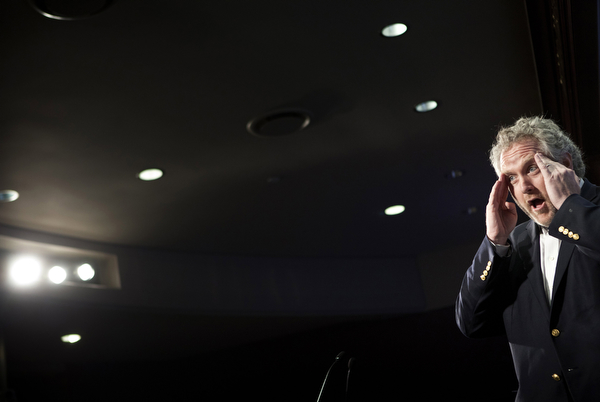 images%2Fslides%2Fbreitbart_01_4