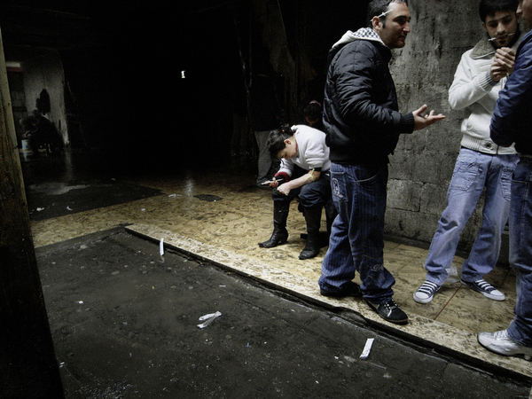 images%2Fslides%2Fgirl_24