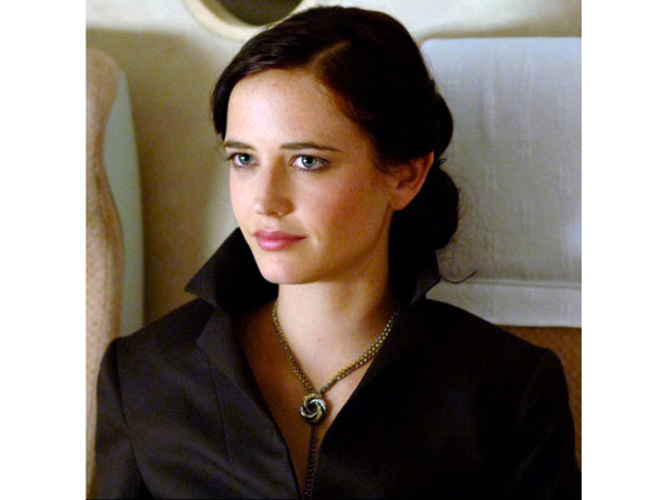 images%2Fslides%2F4-Eva-Green-Casino-Royale_3