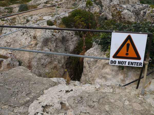 images%2Fslides%2F5_003_Cave_Do_Not_Enter