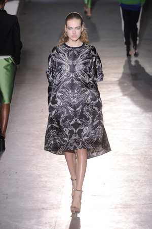 images%2Fslides%2F4_runway3_1