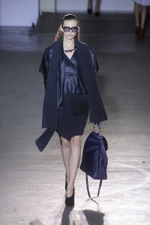 images%2Fslides%2F11_runway8