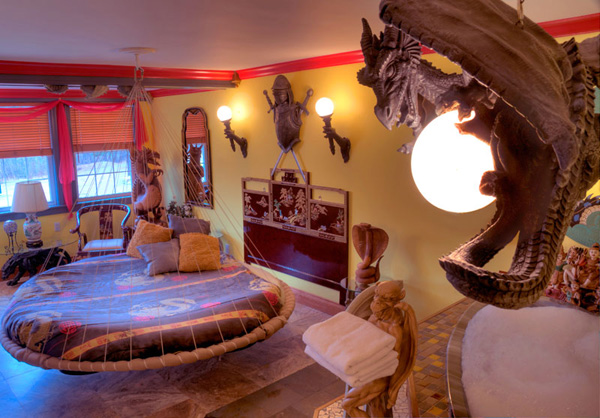 images%2Fslides%2F08-Adventure-Suites