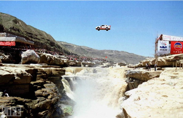 images%2Fslides%2Fstunt_10