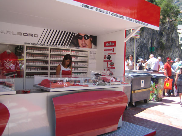 images%2Fslides%2F07_cigarette-girl